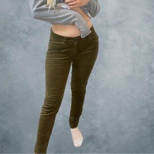 Cabi Y2K corduroy skinny jeans / SIZE 4